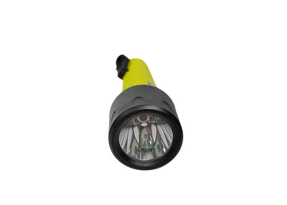 Waterdichte IP68 Nylon Materiaal LED Zaklamp Magnetische CREE LED Torch Light 6.8Ah