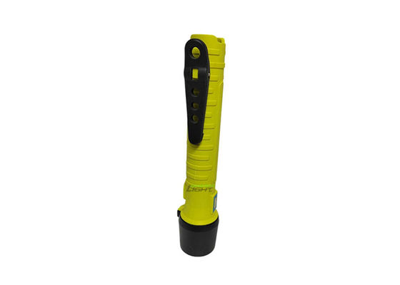 Waterdichte IP68 Nylon Materiaal LED Zaklamp Magnetische CREE LED Torch Light 6.8Ah