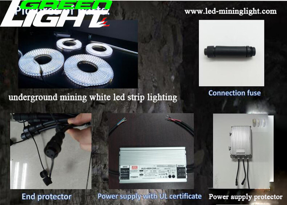 De warme Witte Geleide Strookband steekt 60 LEDs SMD5050 voor Gevaarlijke/Veilige Gebiedsverlichting aan